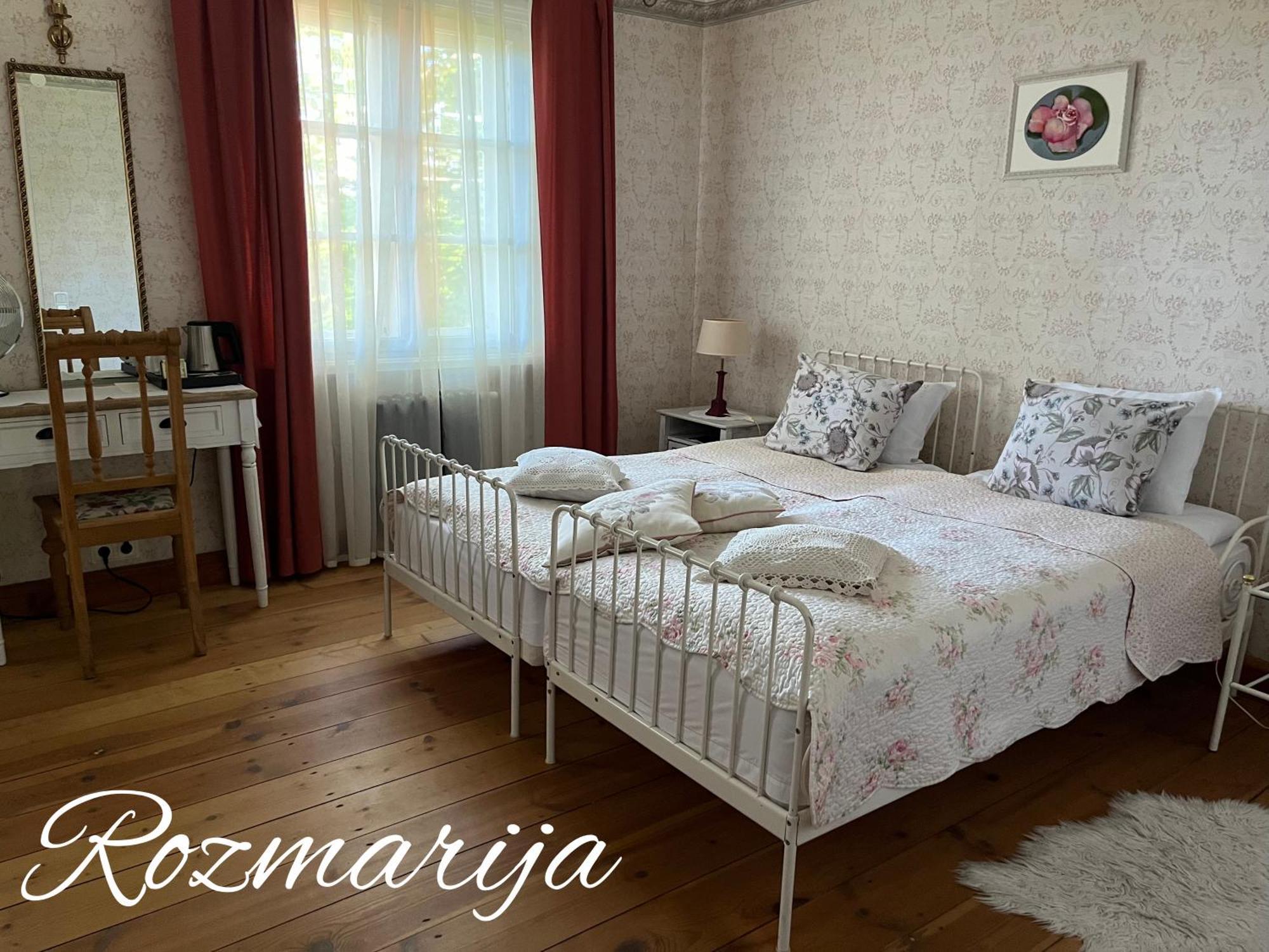 Отель Ungurmuiza Auciems Экстерьер фото